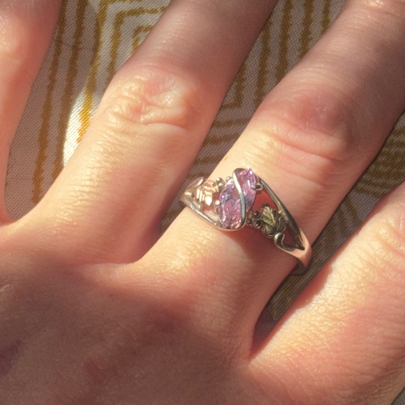 Black Hills Gold Elegant Silver Ring with Pink Tourmaline Stone and Leaf Accents - Picture 6 of 8